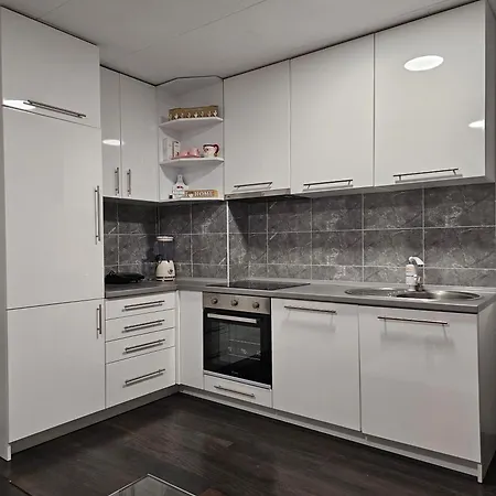 Nova Varos Apartment *