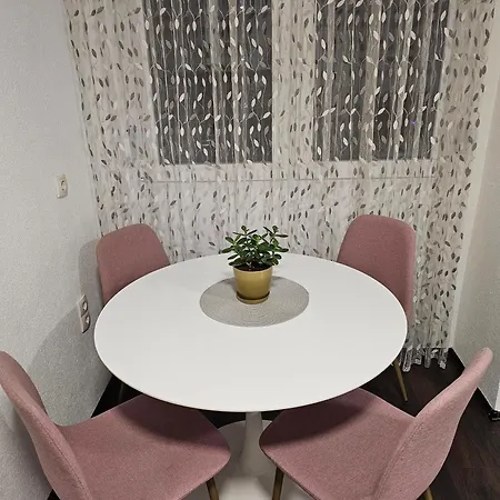 Nova Varos Apartmán