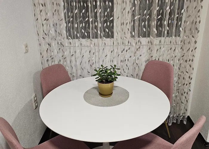 Nova Varos Appartamento